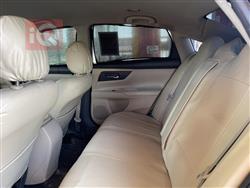 نيسان ألتيما